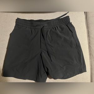 Lululemon bowline short 5” Navy